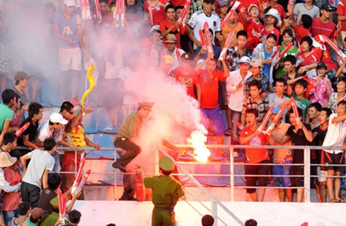 Sân Thanh Hóa một mình một phách