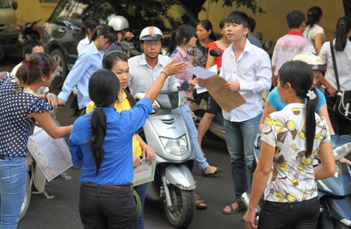 Thi ĐH, CĐ 2013: Chỉ đổi mới về... kỹ thuật