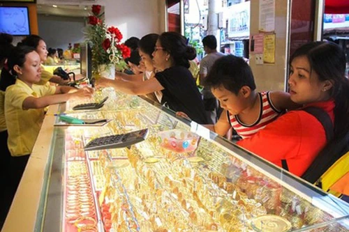 Giá vàng hôm nay 23-7-2016: Giật mình giảm mạnh