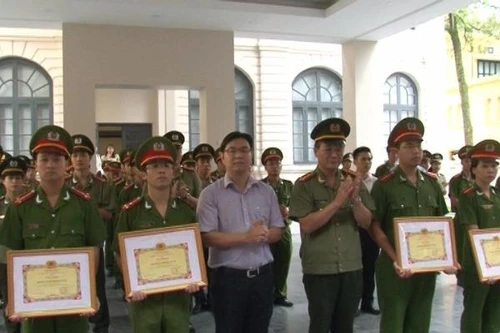 Tuổi trẻ CATĐ báo công dâng các anh hùng liệt sỹ