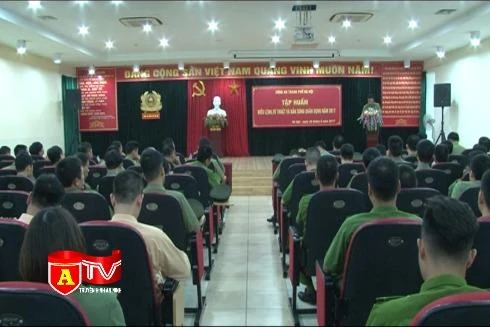 CATP Hà Nội tập huấn điều lệnh, võ thuật và bắn súng quân dụng năm 2017