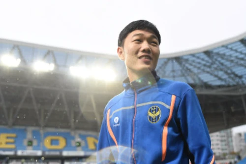 Xuân Trường được cấp nhà, xe riêng và đá trên 30% tổng số trận ở Gangwon