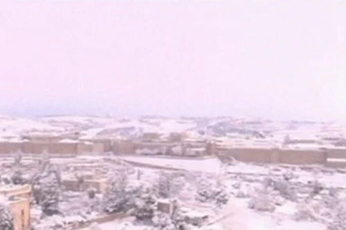 Tuyết rơi dày bất thường tại Israel