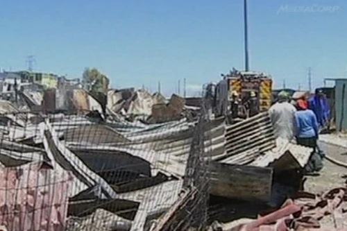 Cháy tại Nam Phi: 3 người chết, hơn 4000 người bị mất nhà cửa 