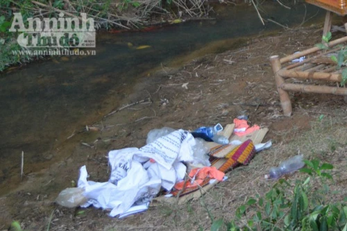 Phát hiện một người đàn ông treo cổ tự tử bên suối