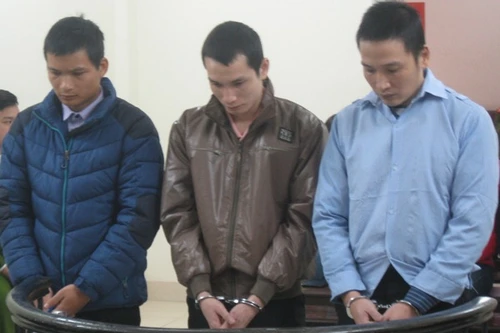 Kẹt tiền, bảo vệ siêu thị Lottemart "phím" nhau trộm cắp hàng hóa trong kho