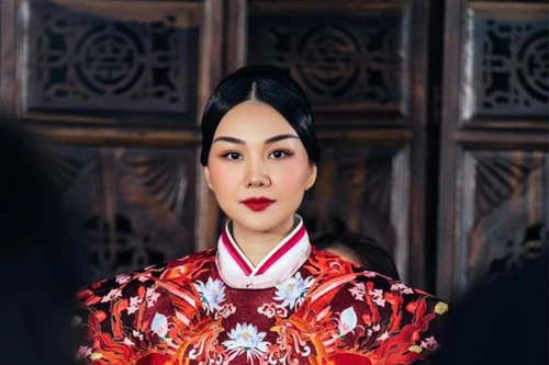 Siêu mẫu, diễn viên Thanh Hằng “chơi lớn” với phim cổ trang