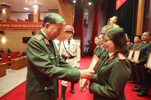 “Sức nóng” của tác phẩm đoạt Giải A báo chí Búa Liềm Vàng trong Công an nhân dân