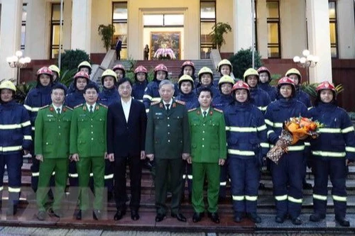 Hình ảnh đẹp của Công an nhân dân Việt Nam với bạn bè quốc tế 