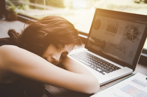 Thói quen ngủ trưa ảnh hưởng tới sức khỏe 