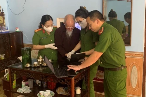 Nước rút để hoàn thành cấp căn cước gắn chíp và định danh điện tử