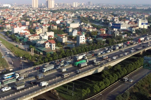 Cấm phương tiện di chuyển qua cầu Thanh Trì trong đêm để kiểm định 