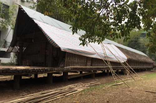 Những “kiến trúc sư” Ê-đê biệt phái giữa lòng Hà Nội 