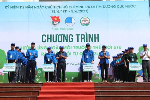 Ra mắt đội tự quản 3+ bảo đảm trật tự và văn minh đô thị 