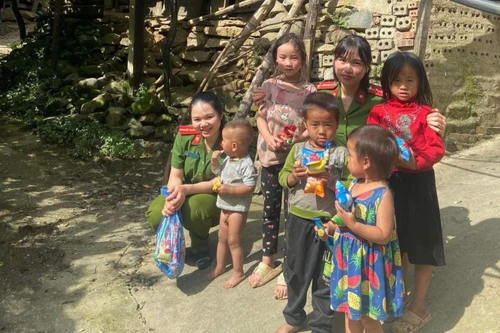 Những người sống vì mọi người