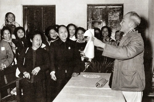 Chống tham nhũng, tiêu cực không có phép màu nào cả