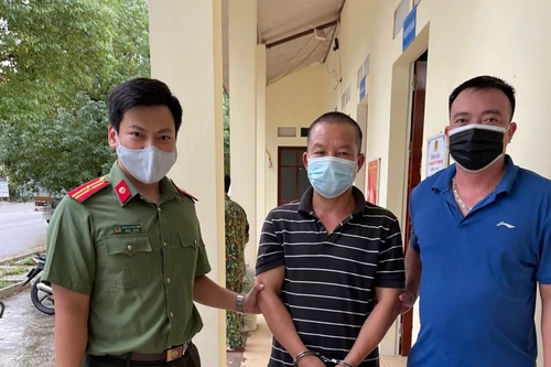 Tình người đằng sau những chiến công