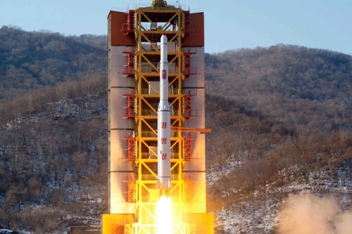 Triều Tiên xác nhận vụ phóng vệ tinh thất bại 