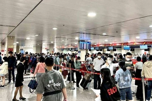 Duy trì chất lượng dịch vụ, đảm bảo an ninh trật tự tại các sân bay dịp nghỉ lễ 