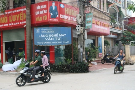 Về làng “may mặc đệ nhất Hà thành” 