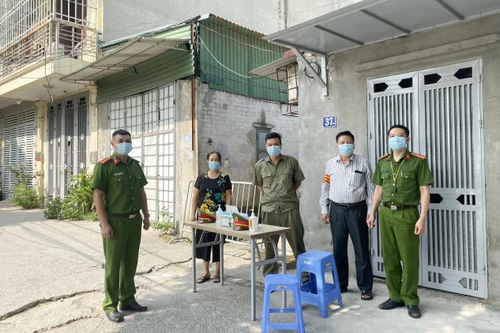 Quyết liệt cách ly, dập dịch Covid-19 ngay từ cơ sở