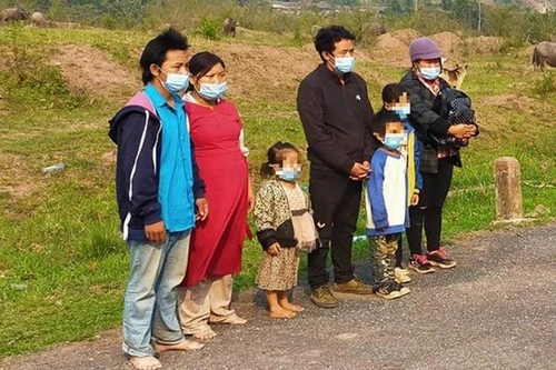 Cả gia đình 7 người nhập cảnh trái phép vào Việt Nam