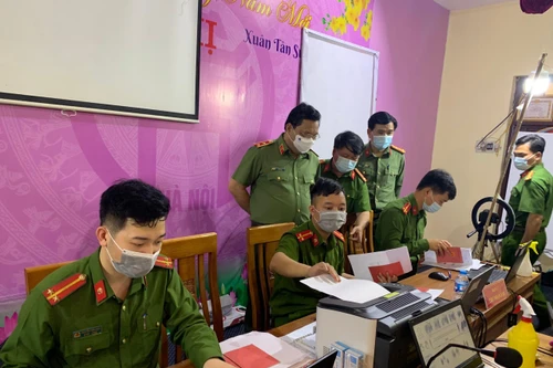 Công an Hà Nội cán mốc 1 triệu hồ sơ cấp căn cước công dân mới
