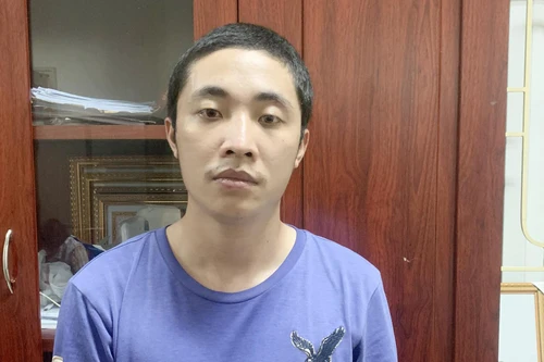 Giữa mùa dịch, chợ mại dâm online vẫn tấp nập