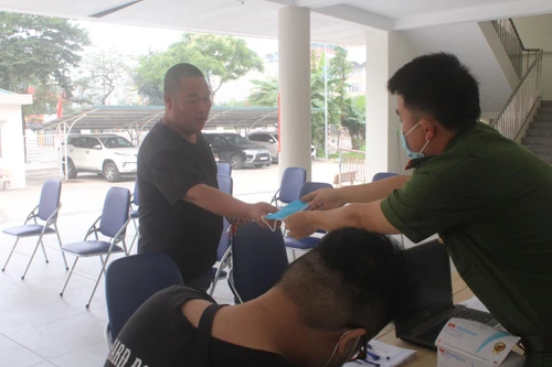 Hà Nội: Ngày đầu nghỉ lễ, công tác cấp Căn cước công dân vẫn diễn ra như ngày thường