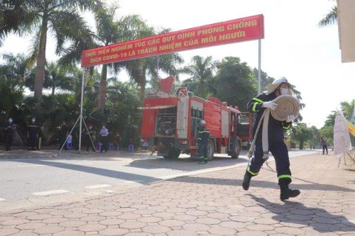 Diễn tập phương án đảm bảo an ninh trật tự khu cách ly tập trung