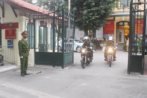 Toàn cảnh lễ xuất quân thực hiện các kế hoạch cao điểm bảo vệ Tết Nguyên đán