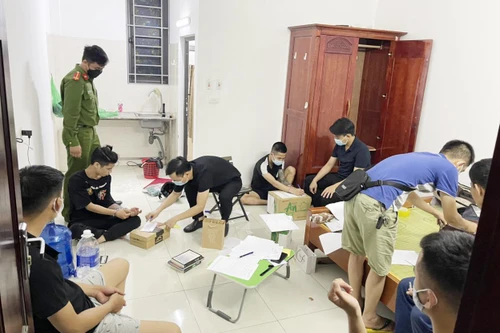 Bí ẩn bên trong vỏ hộp thuốc lá điện tử