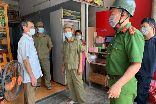 Xử phạt 10 triệu đồng cửa hàng trà sữa bán quá giờ quy định