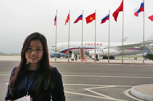 Đi cùng chuyên cơ phái đoàn Nga