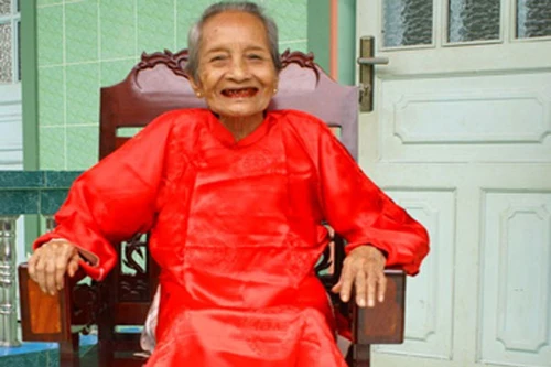 Bí quyết trường thọ của cụ bà Việt Nam cao tuổi nhất thế giới