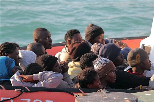 Tàu đắm ở Địa Trung Hải, 400 người chết