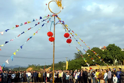 Sắc màu các dân tộc trong ngày thống nhất đất nước