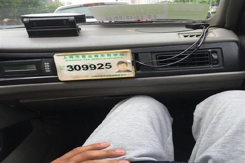 Lái xe taxi phải ngồi tù vì quấy rối tình dục bé gái hành khách