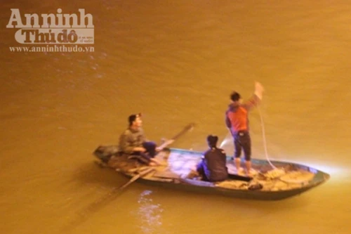 Nghi vấn một bác sĩ nhảy cầu tự tử vì mâu thuẫn gia đình