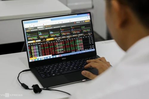 Tháng 7, lượng tài khoản chứng khoán mở mới giảm mạnh