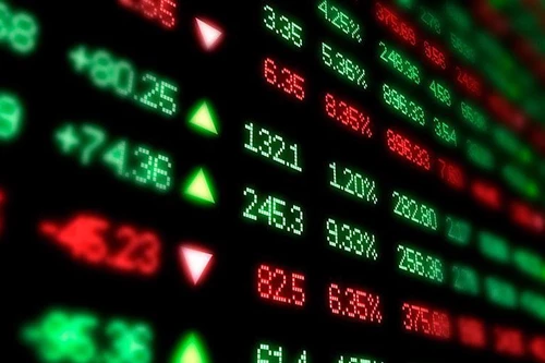 Cẩn thận khi “bắt sóng” cổ phiếu ngân hàng