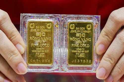 Chứng khoán tiếp tục lập kỷ lục, vàng mất đi sức hút