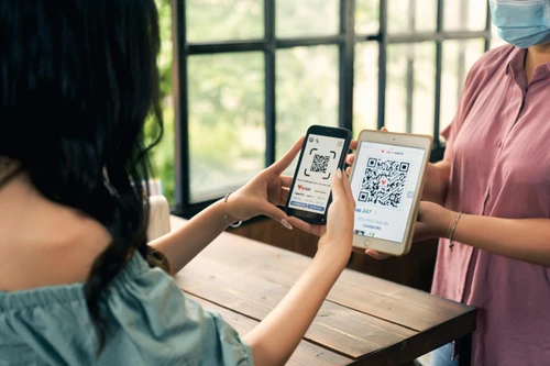 Thanh toán điện tử “lên ngôi”, ngân hàng tăng phòng ngừa rủi ro phía người dùng