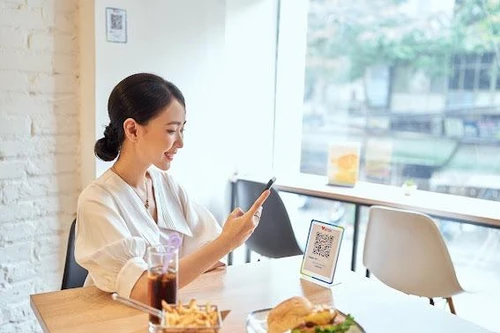 Thêm 6 ngân hàng triển khai chuyển tiền nhanh bằng mã VietQR