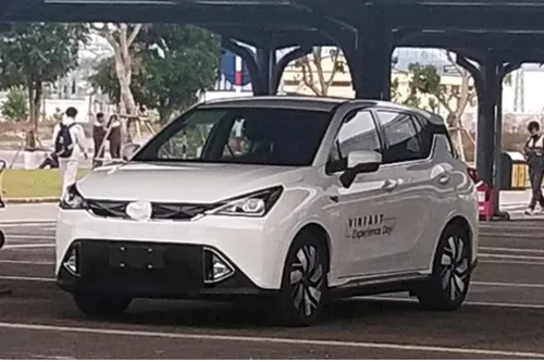 Ưu đãi thuế, phí đối với xe ô tô điện, Bộ Tài chính kiến nghị sửa đổi nhiều văn bản luật