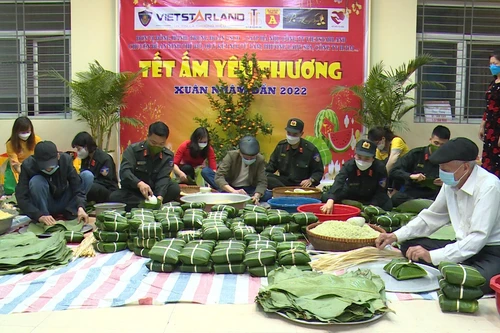 Mang Tết ấm yêu thương cho các hộ gia đình chính sách, hộ nghèo 