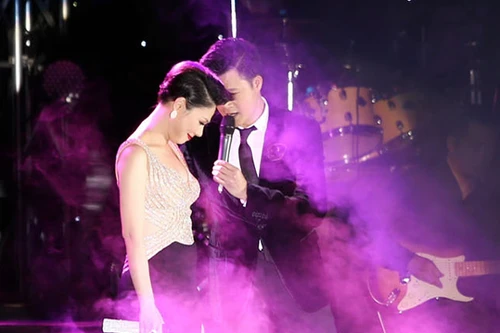 Thanh Thảo nồng nàn bên Quang Dũng trong đêm liveshow
