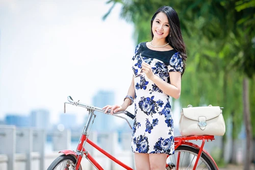 Lương Giang rạng ngời với thời trang mùa hè