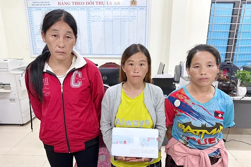 Quá sợ hãi khi lẩn trốn, tội phạm ma tuý đã trình diện cơ quan Công an