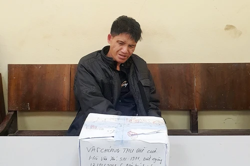 Bắt đối tượng chuyên đi tắt đường rừng buôn ma tuý